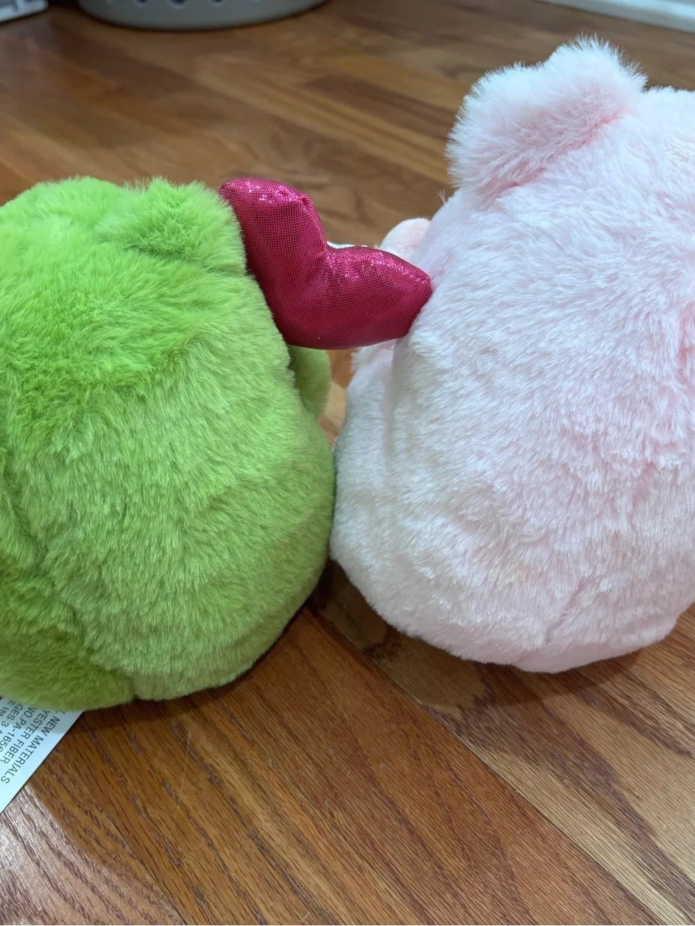 Plush Pink Pig and Green Frog Small Plush animal Set - Soft Cuddly Companions - Picture 4 of 4